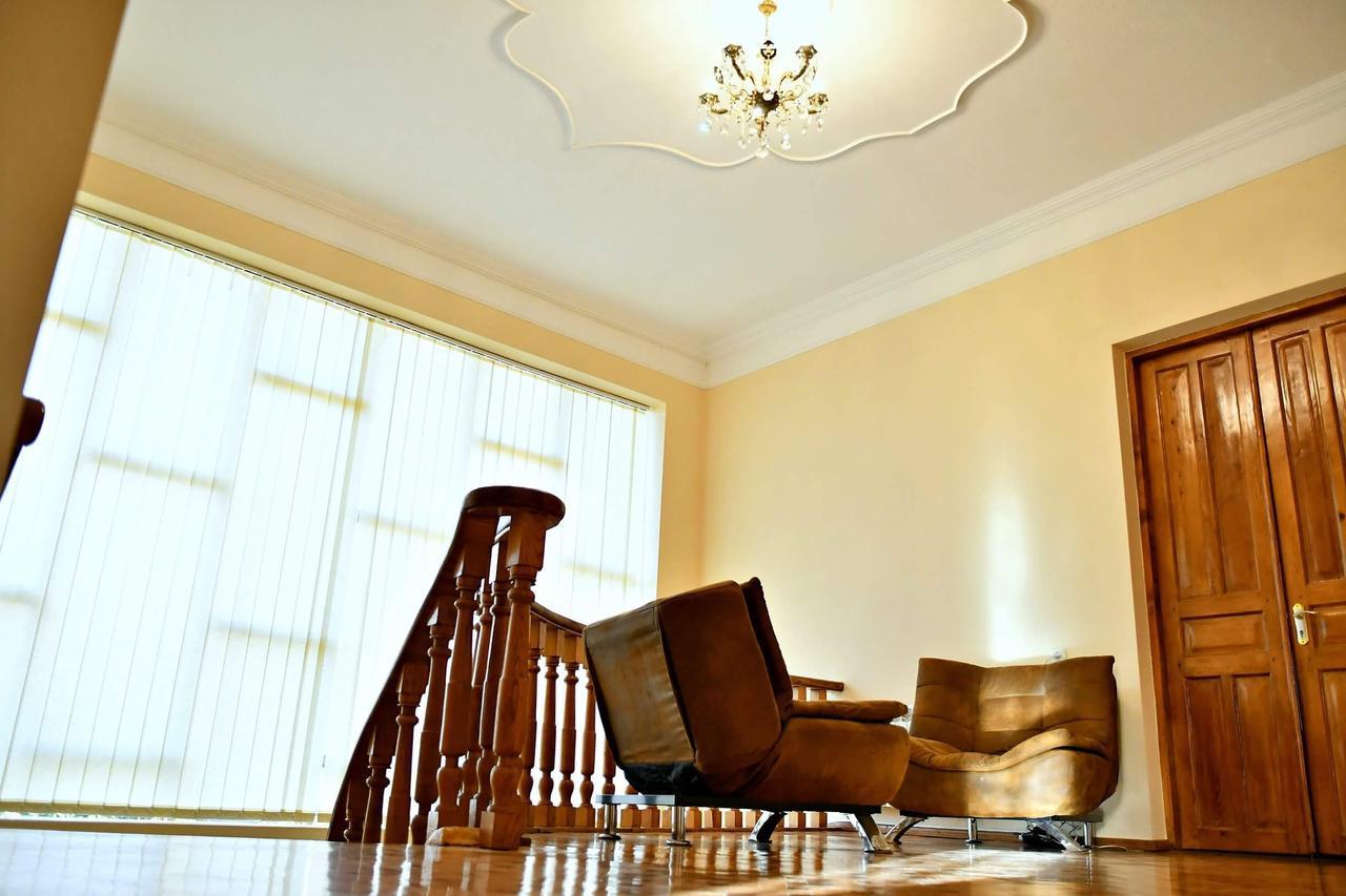 Hotel Good Luck Kutaisi Eksteriør bilde