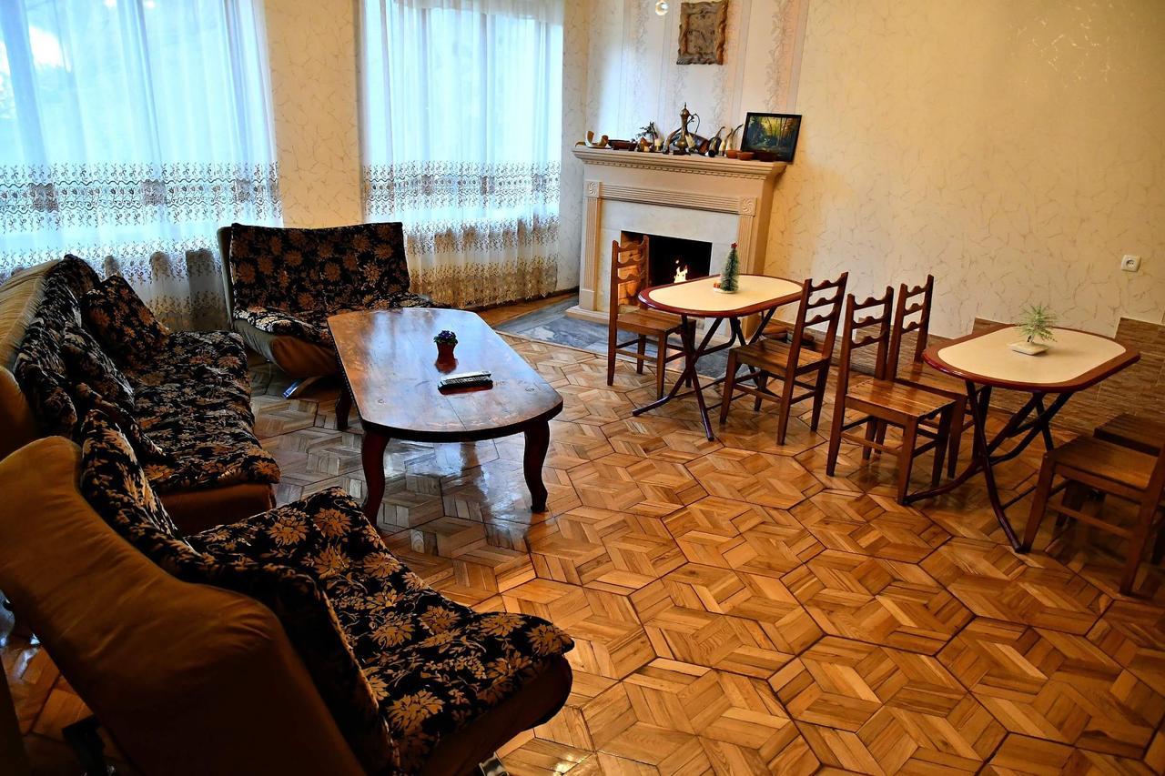 Hotel Good Luck Kutaisi Eksteriør bilde